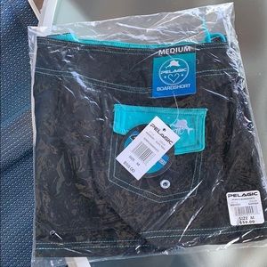 Women’s plegic board shorts